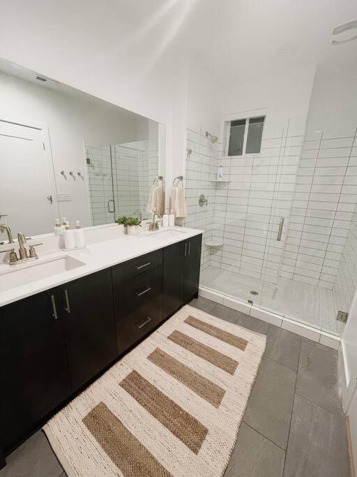 107 Downtown Apartment Прово Екстериор снимка